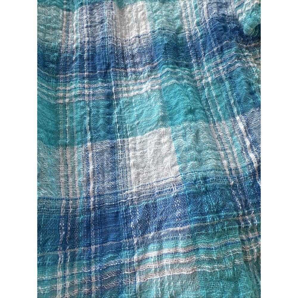 Lightweight Blue Plaid Button-Front Women’s Top - Picture 12 of 12